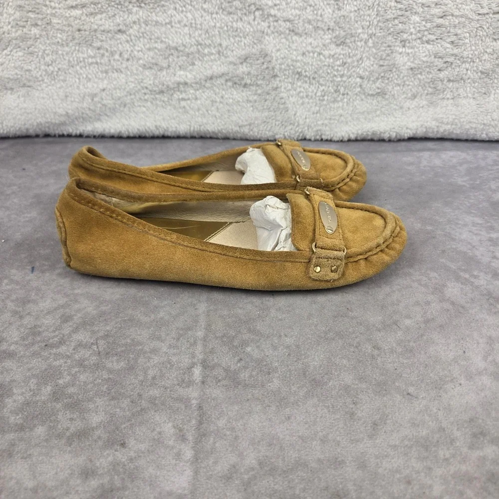 Michael Kors Tan Suede Leather Moccasin Flats Gold Logo Hardware Size 8M S2424